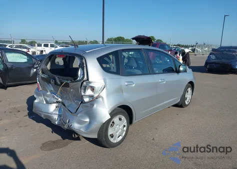 2013 Honda Fit z USA, uszkodzony, nr VIN JHMGE8H37DC064584